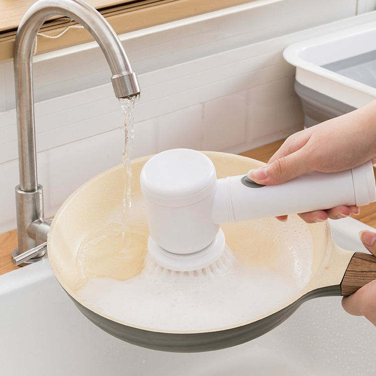 EasyScrub – El cepillo eléctrico que limpia por ti